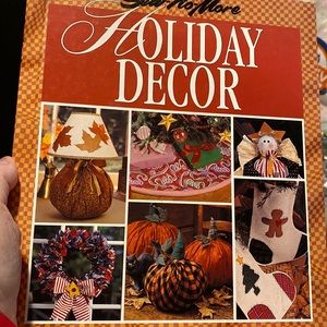 Holiday Decor Craft Book